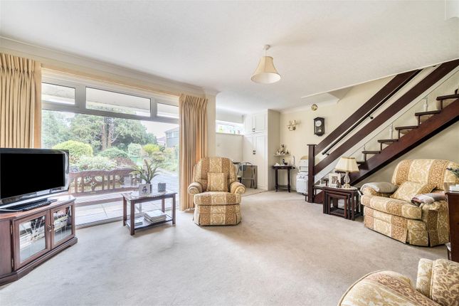 12, Shipley Court, Liphook photo 3