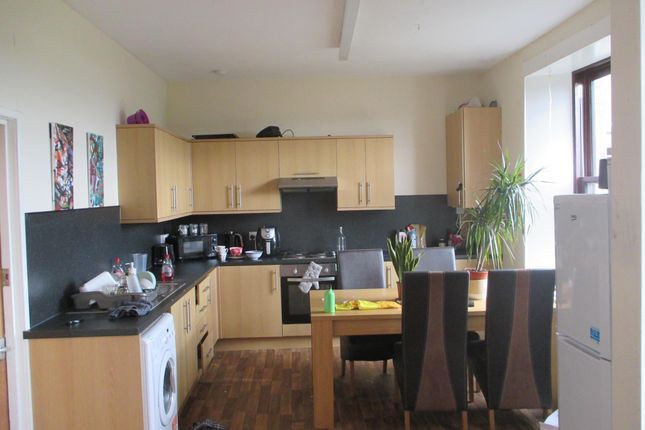 Town house to rent in Roseangle, Dundee