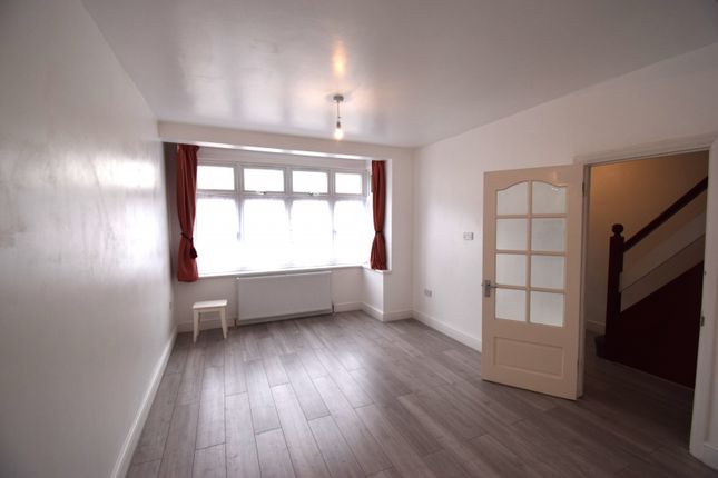 Thumbnail Terraced house to rent in Thornton Road, Ilford