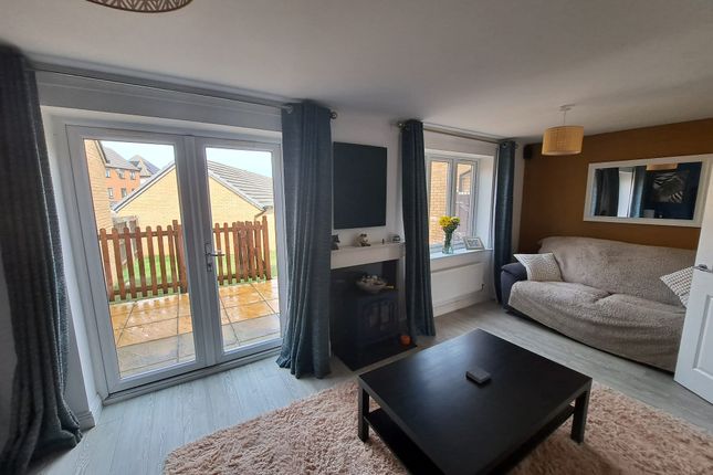 7, Firecrest, Peterborough photo 4