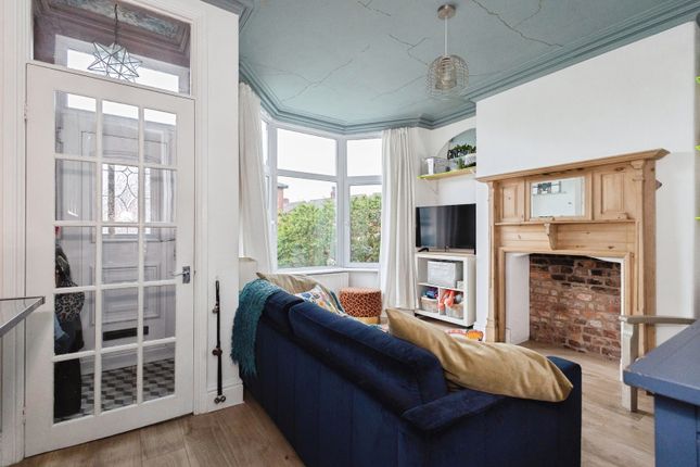 4, Heathland Terrace, Greater Manchester photo 3