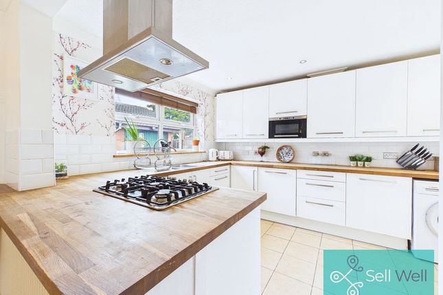 18, Clondberry Close, Manchester photo 4