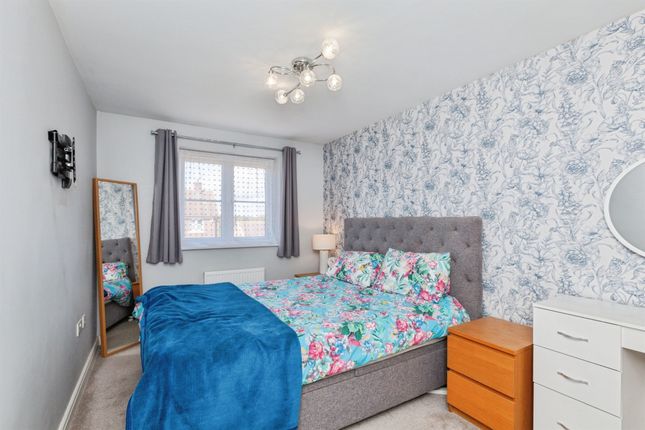 30, Watermead Way, Leicester photo 4