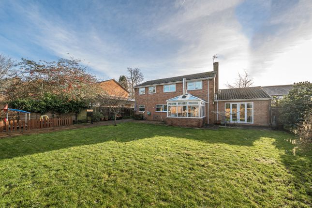 Thumbnail Detached house for sale in Wilsons Road, Headley Down