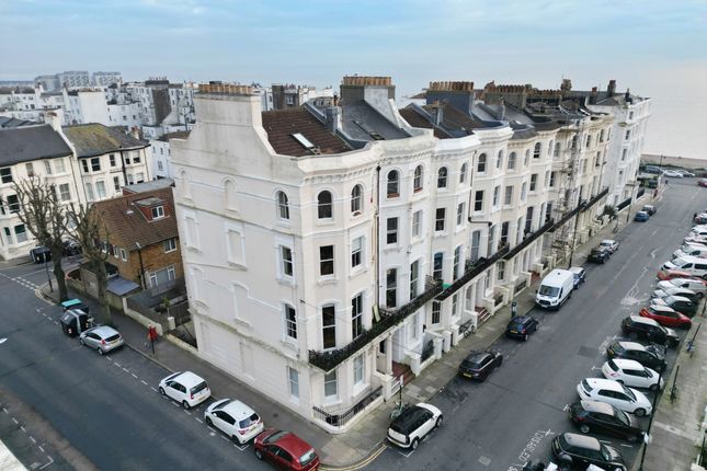 Thumbnail Triplex to rent in Chesham Place, Brighton