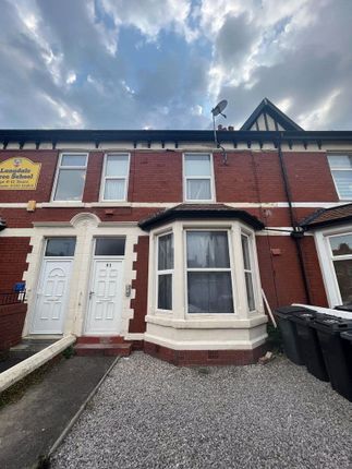 Studio to rent in Warbreck Drive, Blackpool, Lancashire FY2