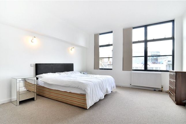 Flat to rent in Exchange Building, 132 Commercial Street, Spitalfields, London