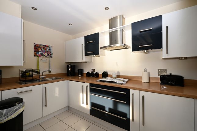 10 Valencay, West Quay, Newhaven photo 2