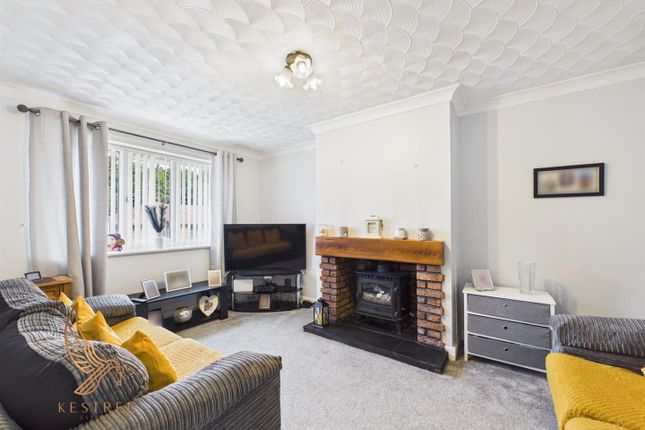 40, Meadow Croft, Pontefract photo 2