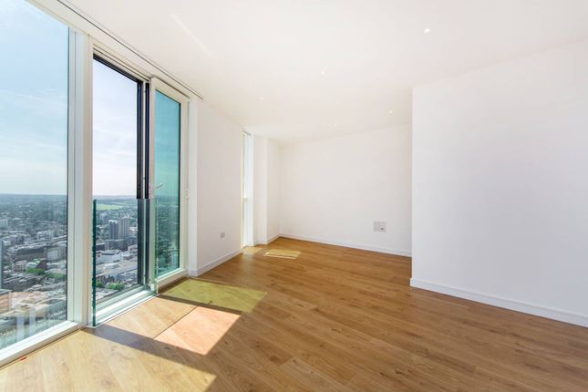 Thumbnail Flat for sale in Pinnacle Apartments, Croydon