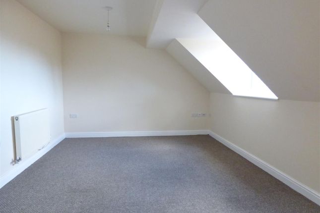 Apt 18 Brookfield Court, Spondon photo 3