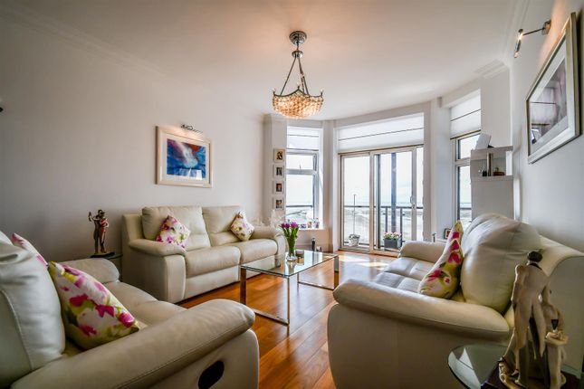 Flat for sale in Mount Liell Court West, The Leas, Westcliff-On-Sea
