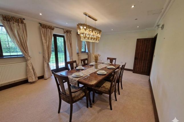 Westwood Road, Windlesham photo 5