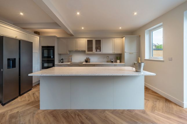 8, Copper Beech Court, Grimsby photo 4