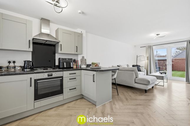 8, James Ward Road, Colchester photo 4