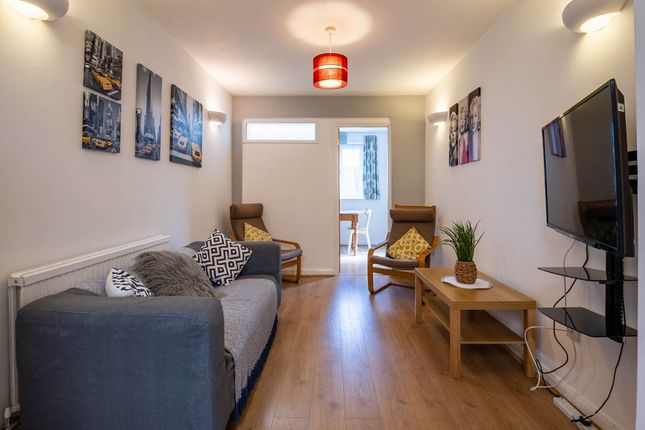 9O-Canterbury-Student-Accommodation-Hr-9