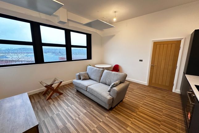 Flat to rent in Waterside House, Waterside North, Lincoln