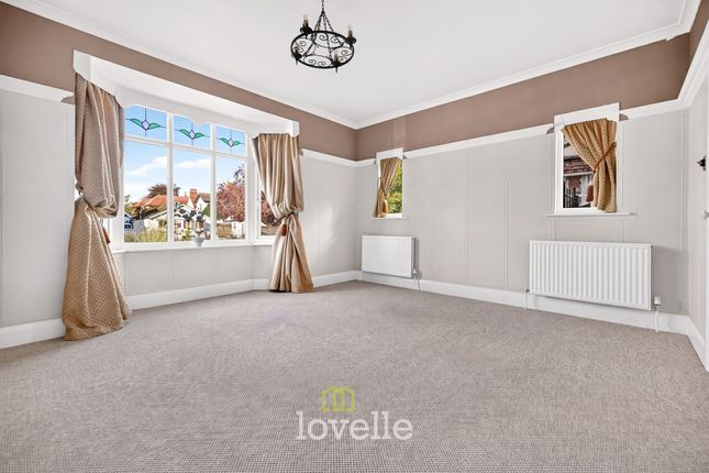 9 Park Avenue, Grimsby photo 4