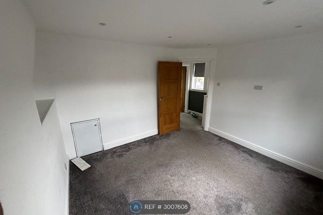 Castleton Avenue, Barnehurst, Kent photo 4