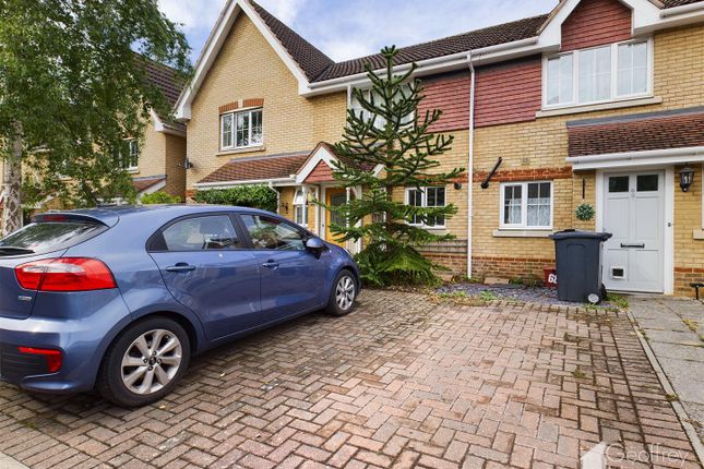 66, Priestley Road, Ridgemont Park, Stevenage photo 3