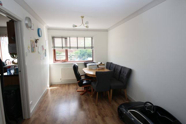 2, Ancroft Garth, Durham photo 4