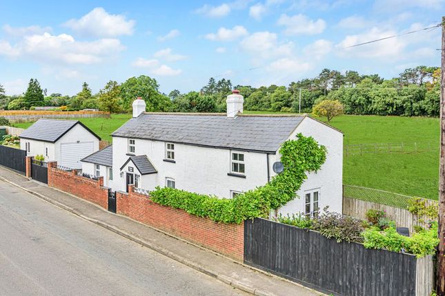 3-bed house on 11, Turnpike Road Blunsdon, £335,000