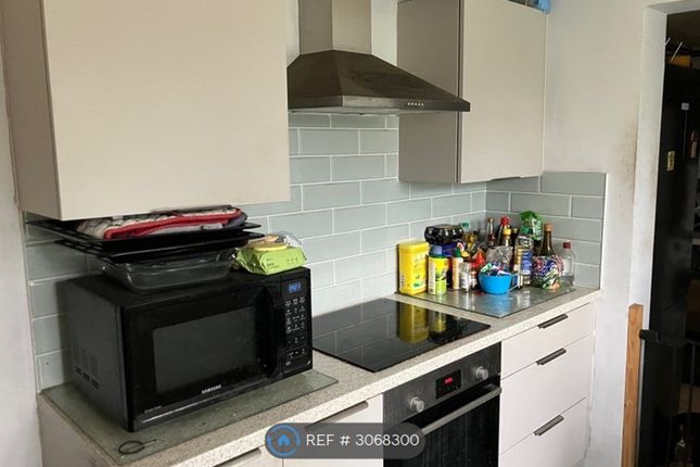 Le Marchant Road, Frimley, Camberley photo 2