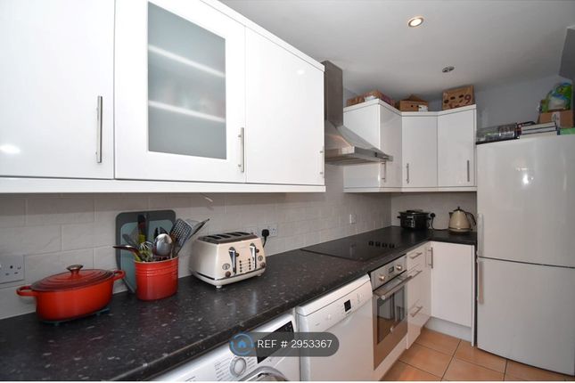 Framlingham Grove, Kenilworth photo 4
