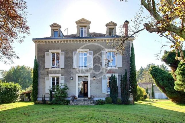 Thumbnail Villa for sale in Pouillon, 40350, France, Aquitaine, Pouillon, 40350, France