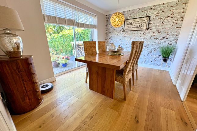 21, Foxglove Close, Leicester photo 3