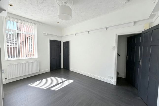 15, Rowbotham Street, Hyde photo 4