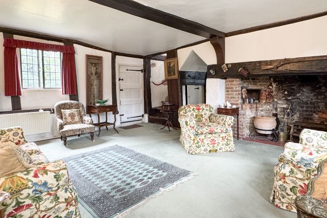-, Cuddington photo 3