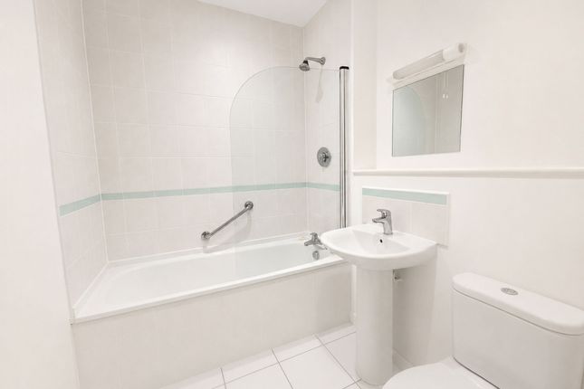 Apt 15, The River Buildings, Leicester photo 5