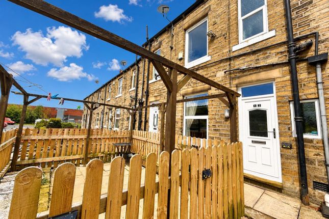2-bed house on 12, Dale View, Hebden Bridge, £160,000