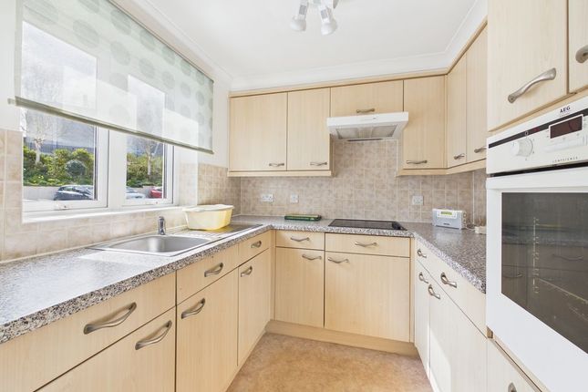 7 Carn Brea Court, Trevithick Road, Camborne photo 2