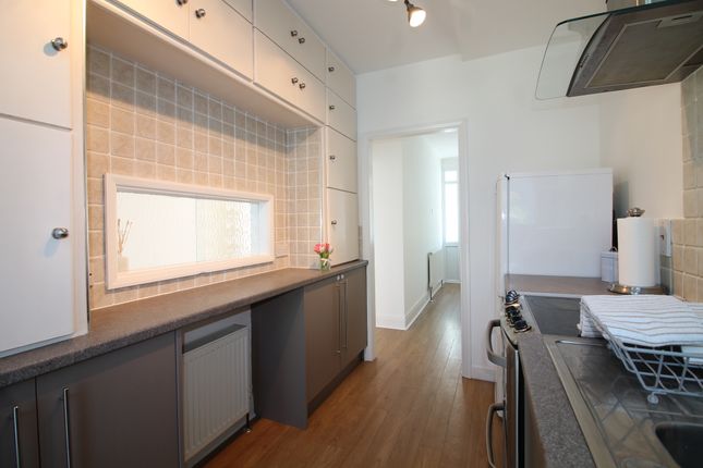 3 Bed Terraced House For Sale In Reynolds Avenue Chadwell Heath