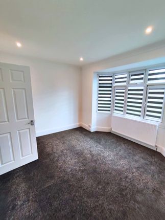10 Front St, Glass Houghton, Castleford, Wf10 4Qb