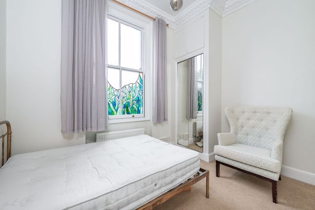 Haverstock Hill, Belsize Park photo 4