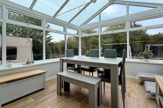 4 Blackthorn Close, Newport photo 4
