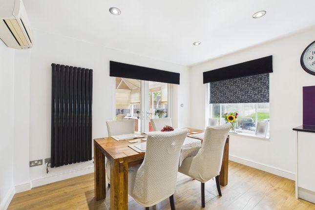 2 Eyres Close, Sutton-In-Ashfield photo 4