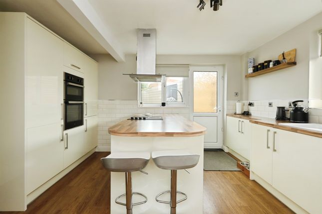 26, Grange View, Doncaster photo 4