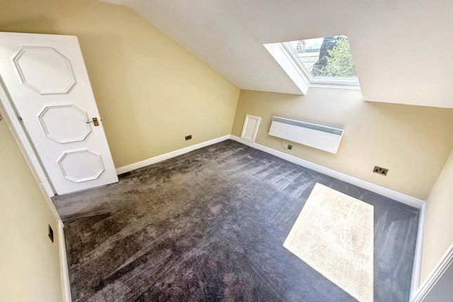 7 Woodleigh Hall Mews, Leeds photo 5