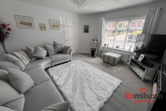 9, Newman Drive, Swadlincote photo 2