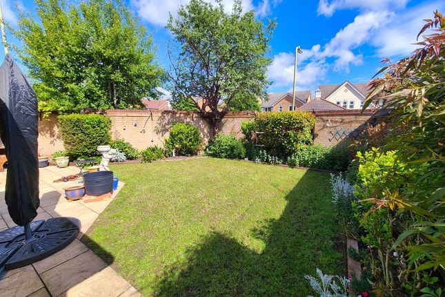 1, Derwent Drive, Southampton photo 2
