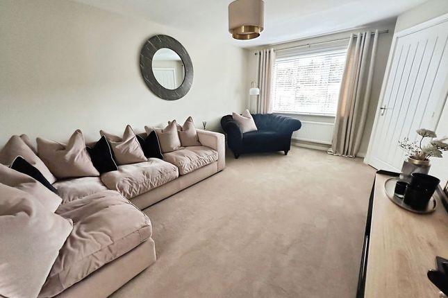 walton Heath Way, Ashington photo 2
