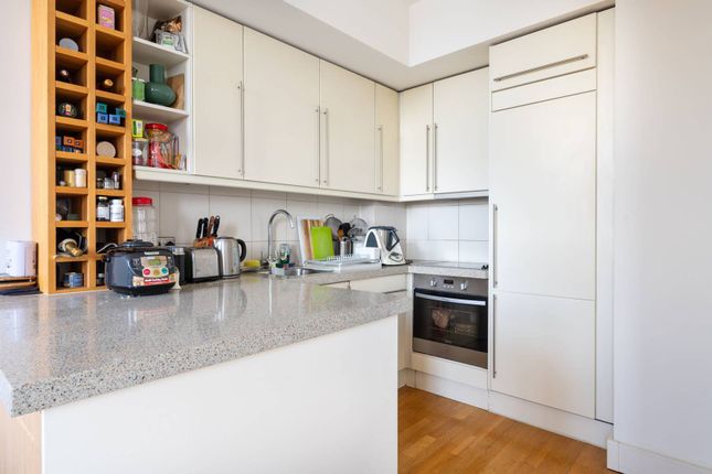 Thumbnail Flat for sale in Chepstow Place, Notting Hill, London
