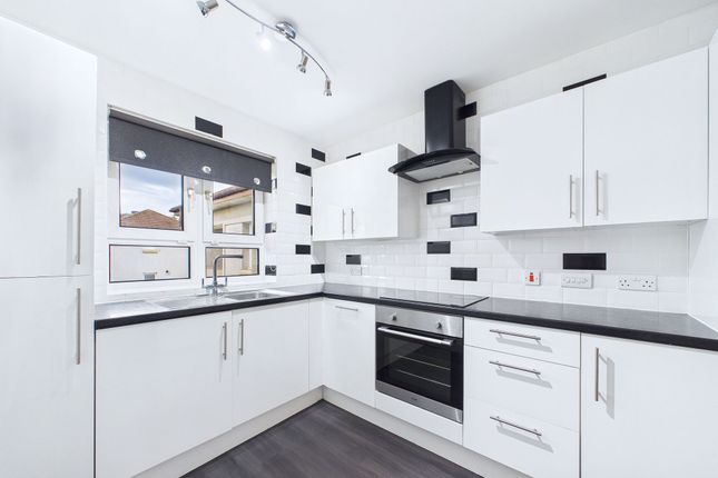 3/3 61 Keal Avenue, Glasgow photo 4
