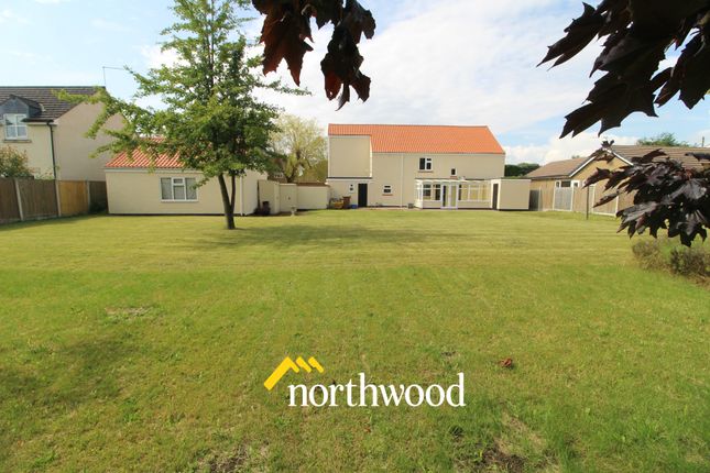 Detached house for sale in 16, Sandtoft Road, Belton, Doncaster