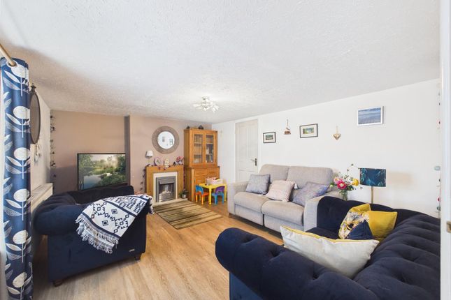 13, Priory Street, Kidwelly photo 2