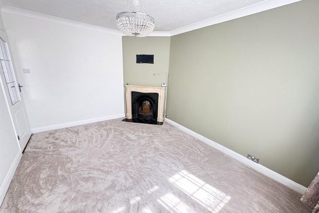 7, Frobisher Road, Fareham photo 2